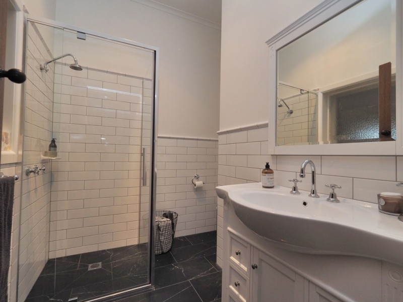 8-10 Barkly Street West, Ararat VIC 3377