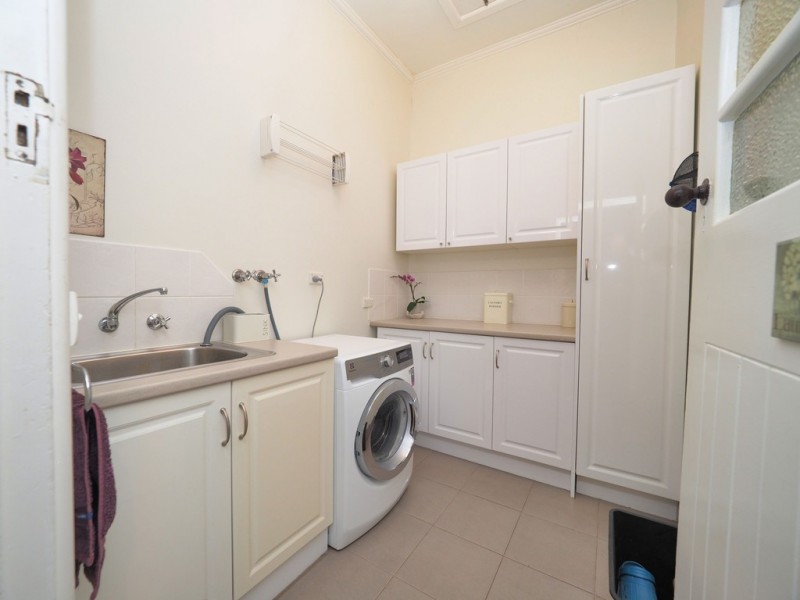 8-10 Barkly Street West, Ararat VIC 3377