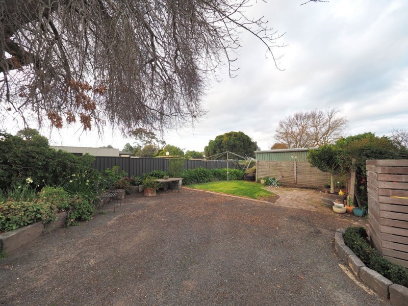 8-10 Barkly Street West, Ararat VIC 3377