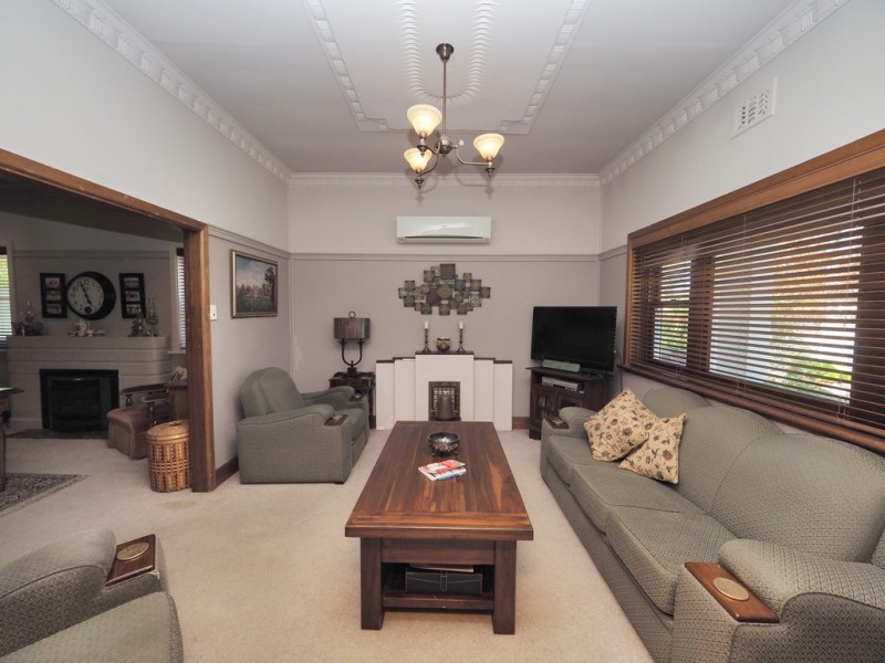 4 View Point Street, Ararat VIC 3377