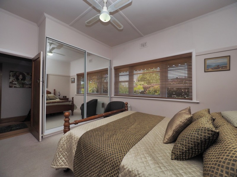 4 View Point Street, Ararat VIC 3377