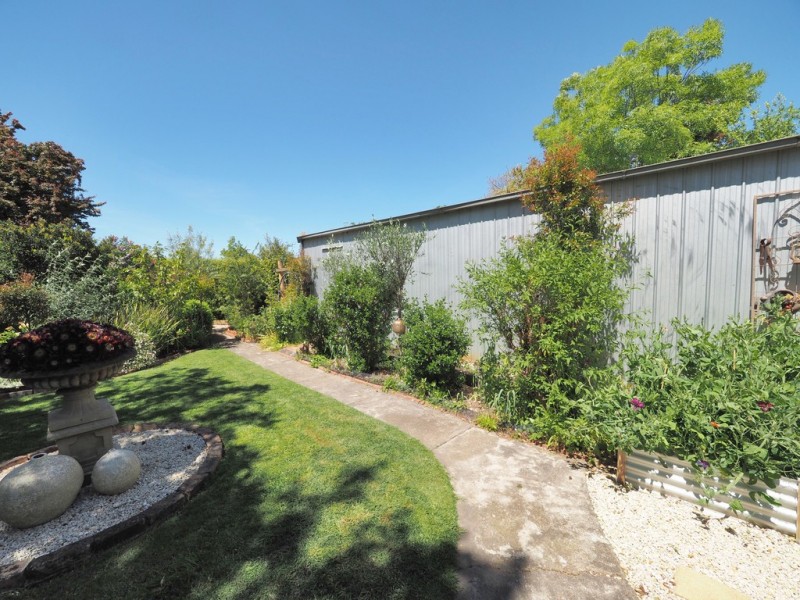 4 View Point Street, Ararat VIC 3377