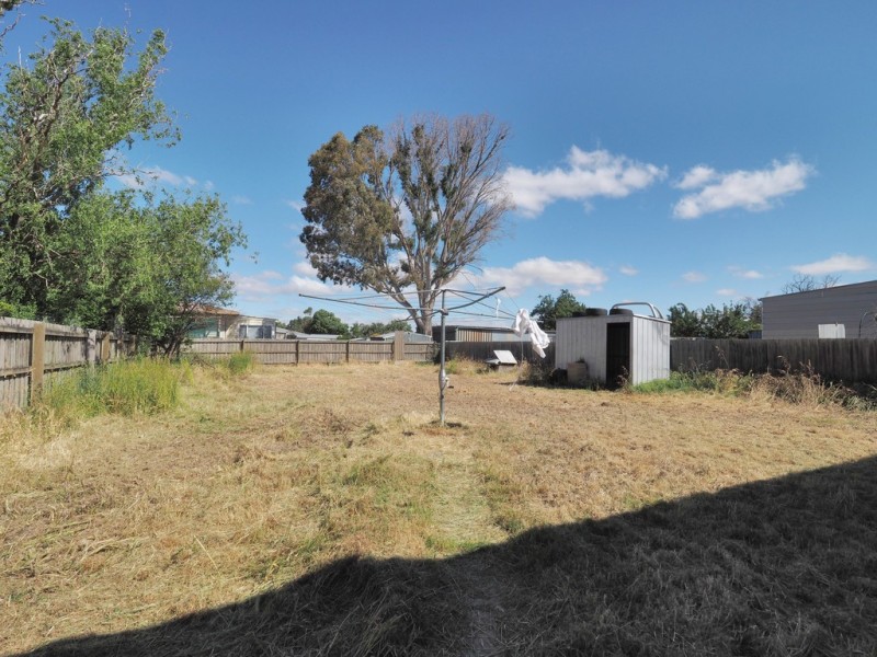 64 Campbell Street, Ararat VIC 3377