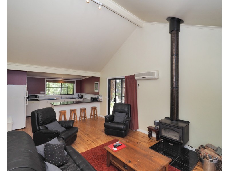 320 Grampians Road, Halls Gap VIC 3381