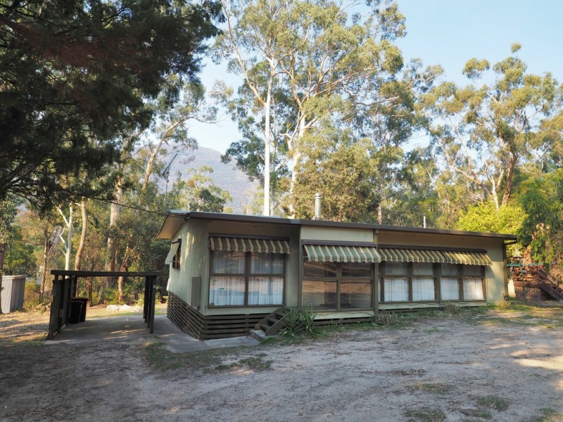 89 Scott Road, Halls Gap VIC 3381