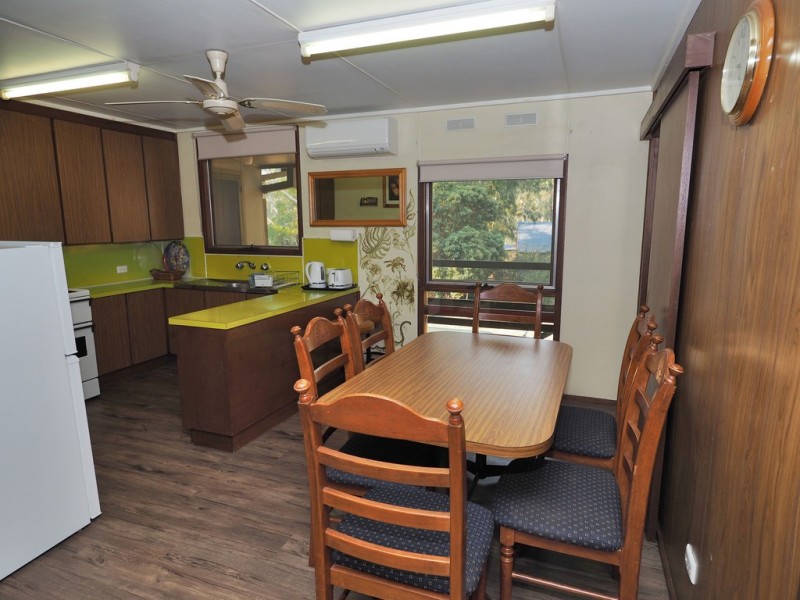 89 Scott Road, Halls Gap VIC 3381