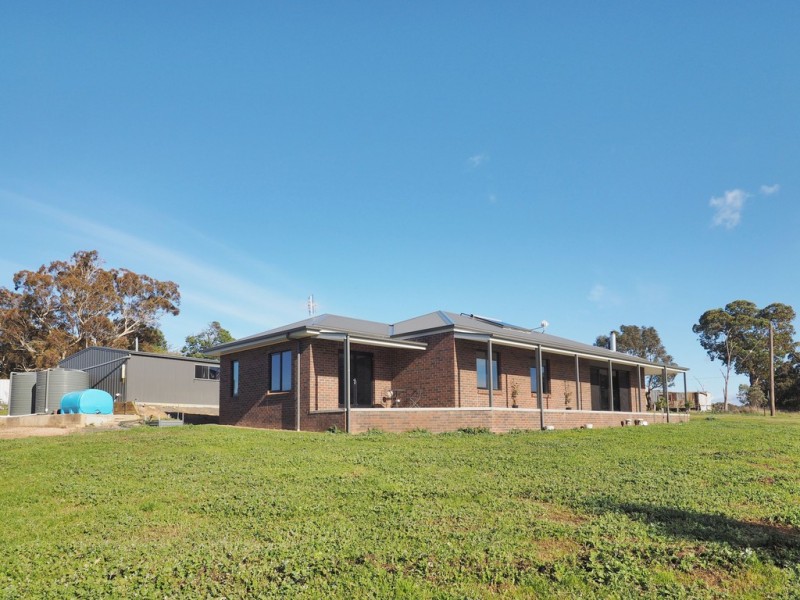 65 Moyston-Rocky Point Road, Moyston VIC 3377