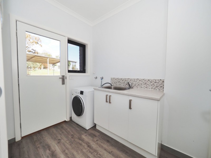 65 Moyston-Rocky Point Road, Moyston VIC 3377