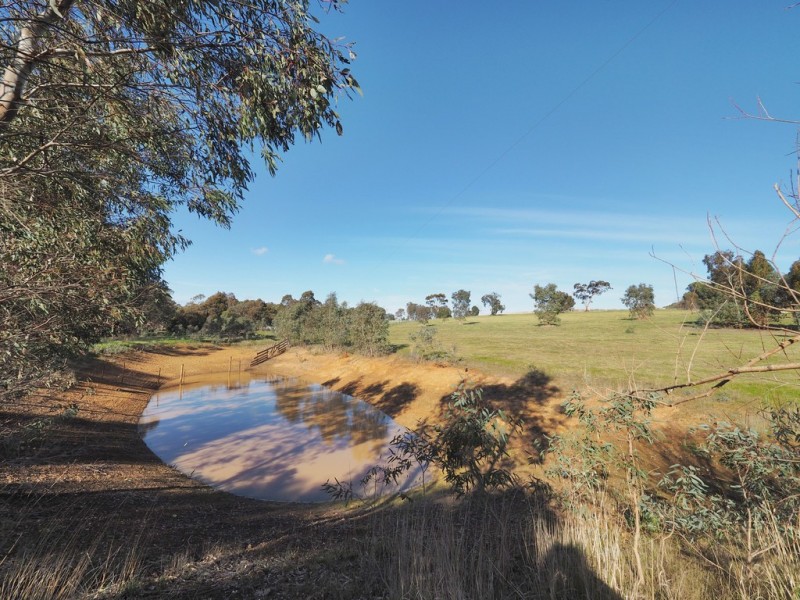 65 Moyston-Rocky Point Road, Moyston VIC 3377