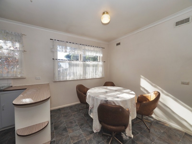 14 Truscott Street, Ararat VIC 3377