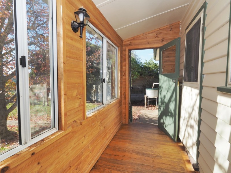 14 Truscott Street, Ararat VIC 3377