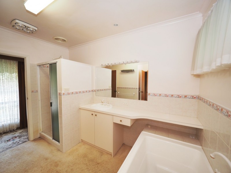 89 Grampians Road, Halls Gap VIC 3381