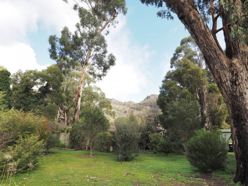 89 Grampians Road, Halls Gap VIC 3381