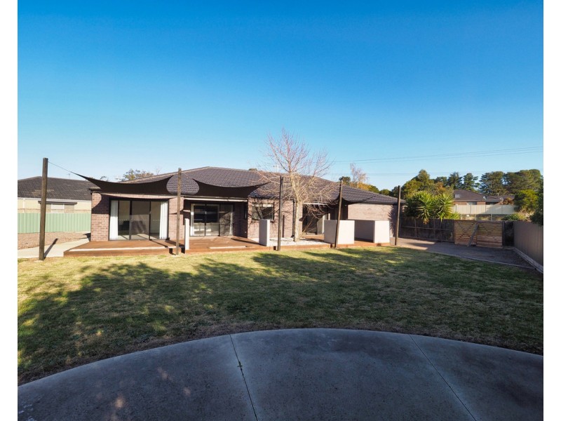 14 Beveridge Street, Ararat VIC 3377