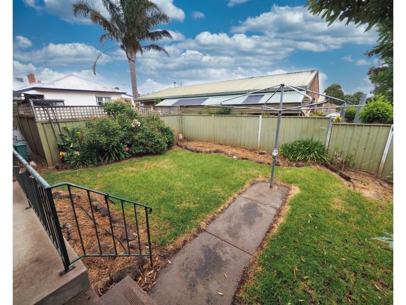 1/16 Queen Street, Ararat VIC 3377