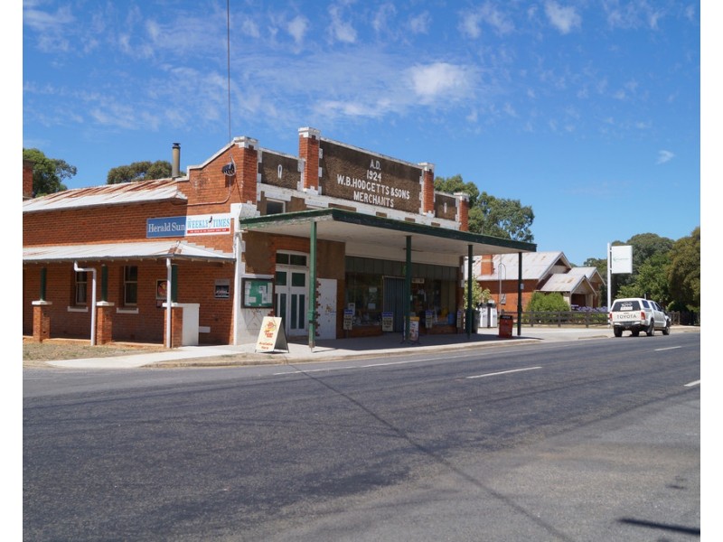 64 Burke Street, Landsborough VIC 3384