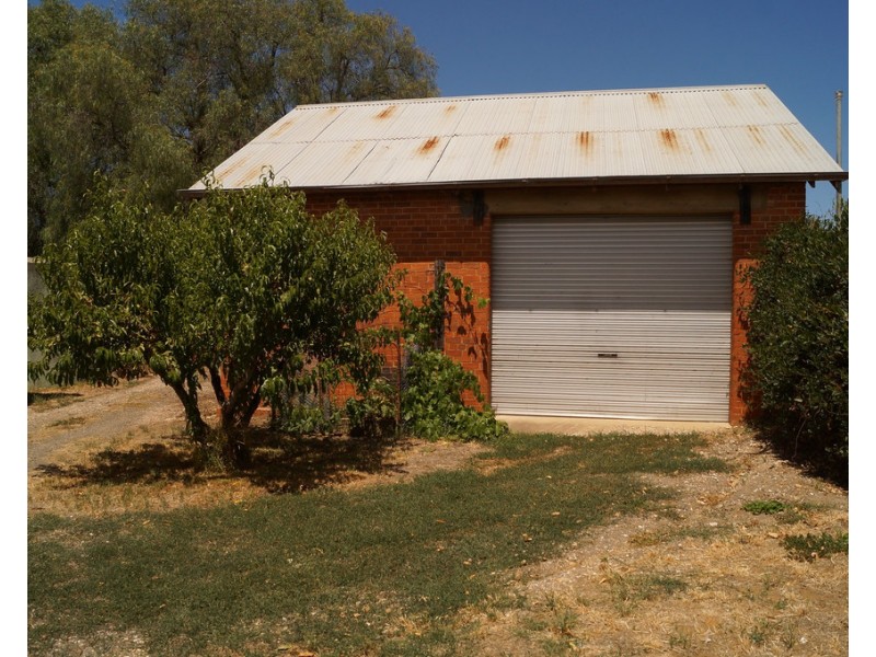 64 Burke Street, Landsborough VIC 3384