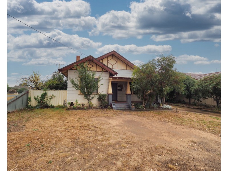 21 Tuson Street, Ararat VIC 3377