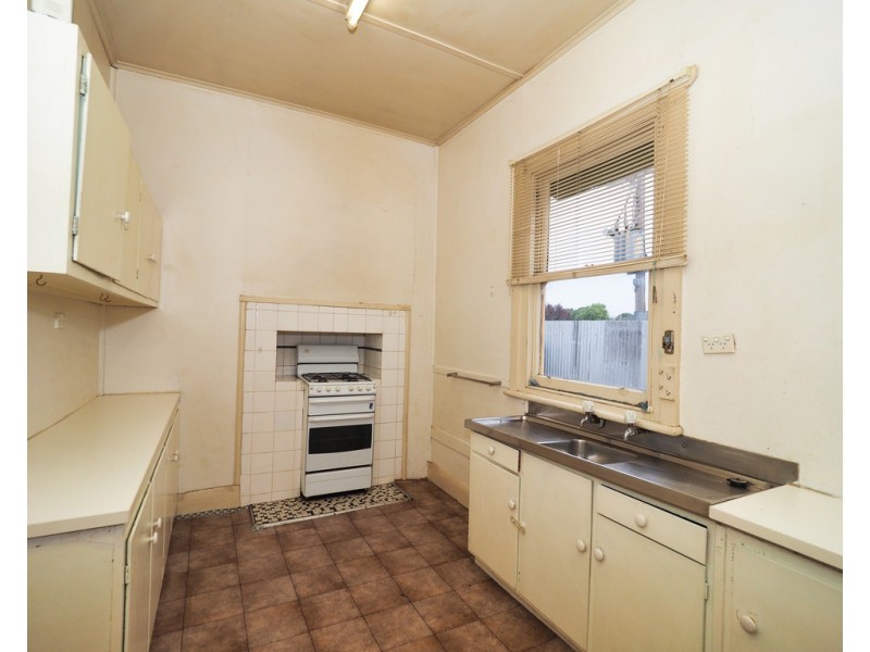 21 Tuson Street, Ararat VIC 3377