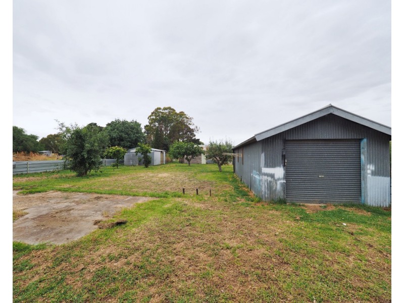 16 Walton Street, Streatham VIC 3351