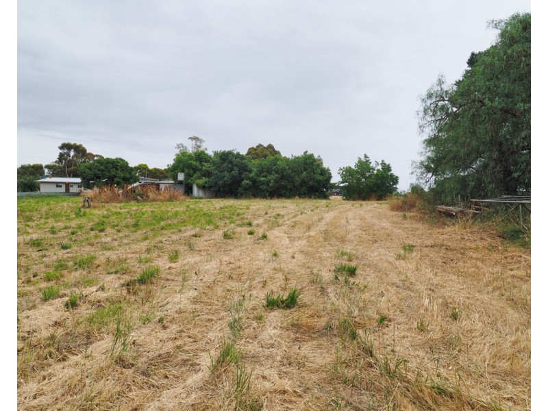 18 Walton Street, Streatham VIC 3351