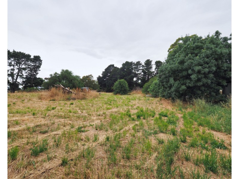 18 Walton Street, Streatham VIC 3351