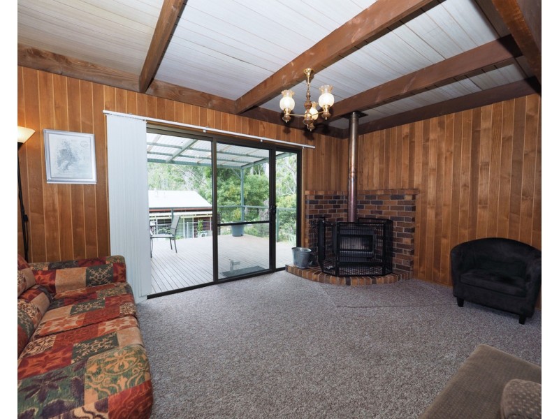 10 Young Road, Halls Gap VIC 3381