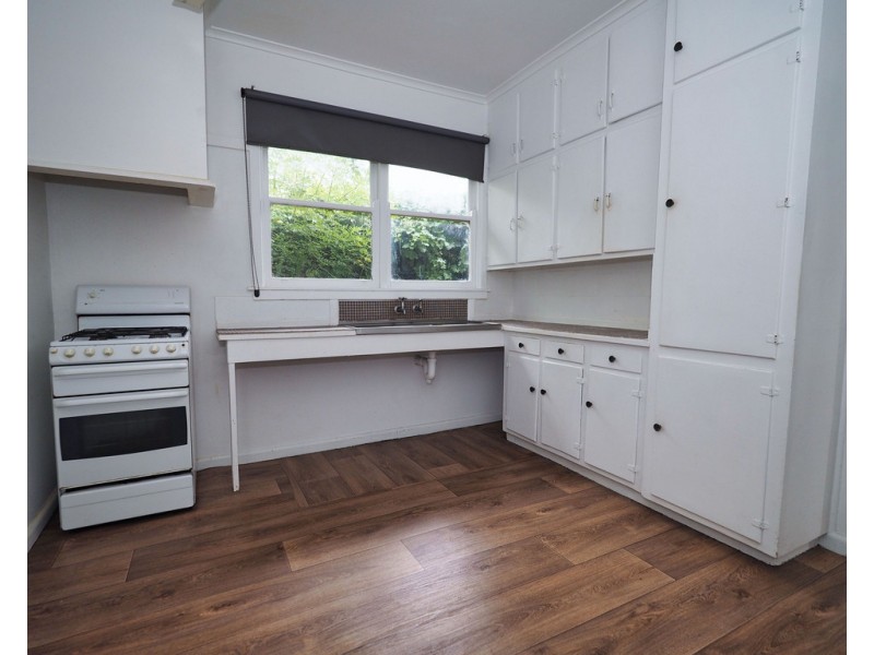 22 Montgomery Street, Ararat VIC 3377