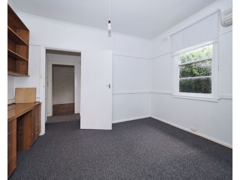 22 Montgomery Street, Ararat VIC 3377