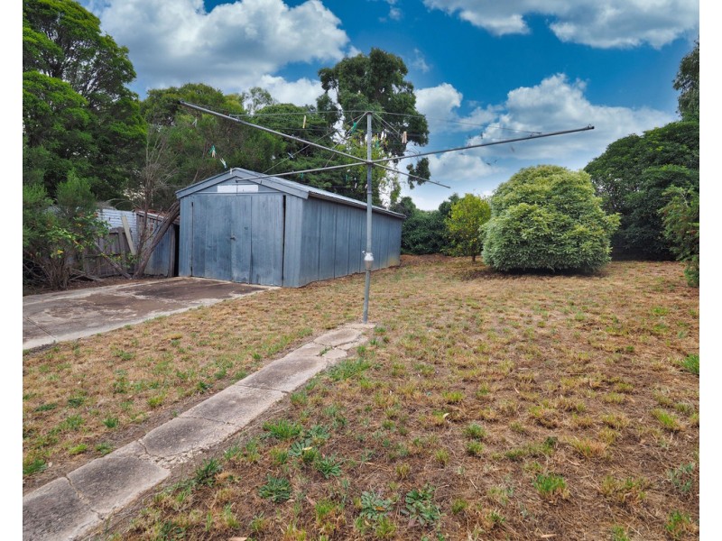 22 Montgomery Street, Ararat VIC 3377