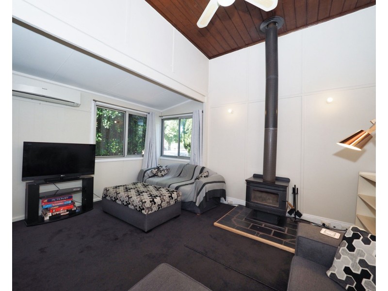 78 Main Street, Great Western VIC 3374