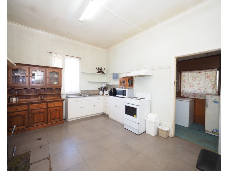 18 Hanson Street, Glenthompson VIC 3293