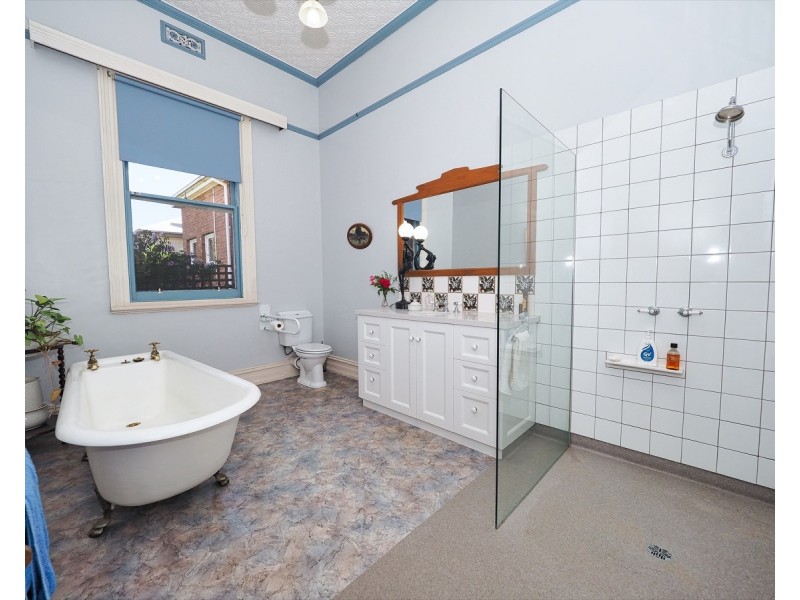 60-62 Girdlestone Street, Ararat VIC 3377