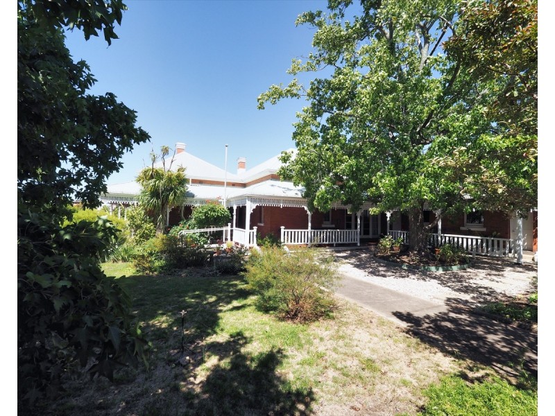 60-62 Girdlestone Street, Ararat VIC 3377