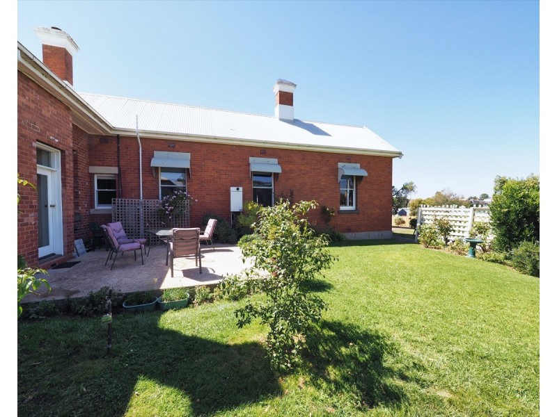 60-62 Girdlestone Street, Ararat VIC 3377