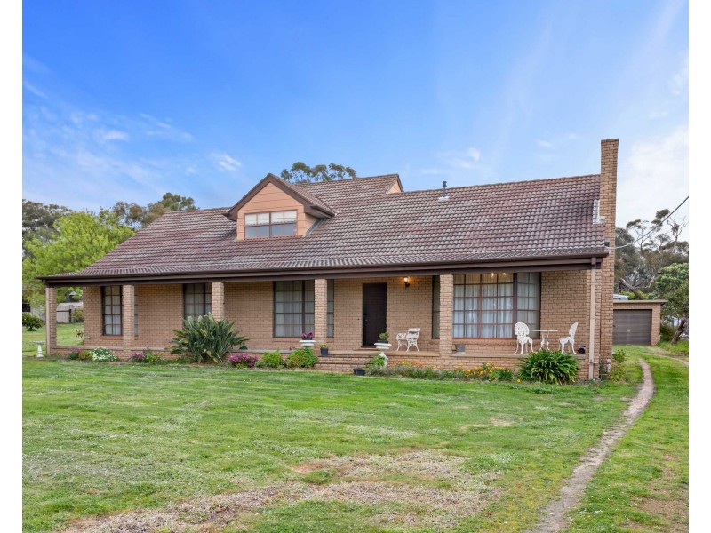 82-84 Brewster Road North, Ararat VIC 3377