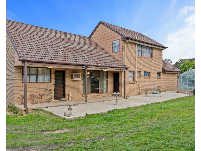 82-84 Brewster Road North, Ararat VIC 3377