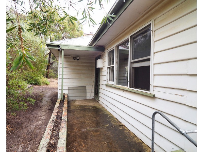 4 McDonald Park Road, Ararat VIC 3377