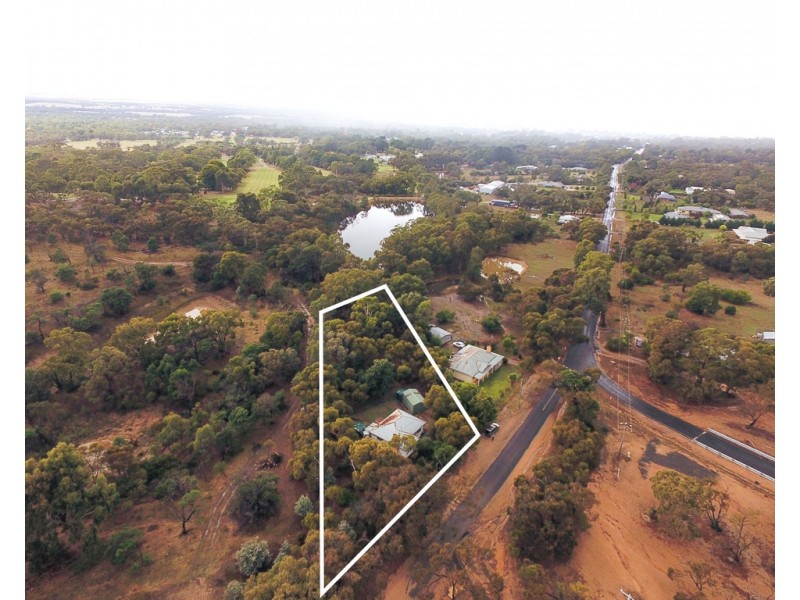 4 McDonald Park Road, Ararat VIC 3377