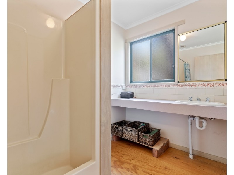 32 High Road, Halls Gap VIC 3381