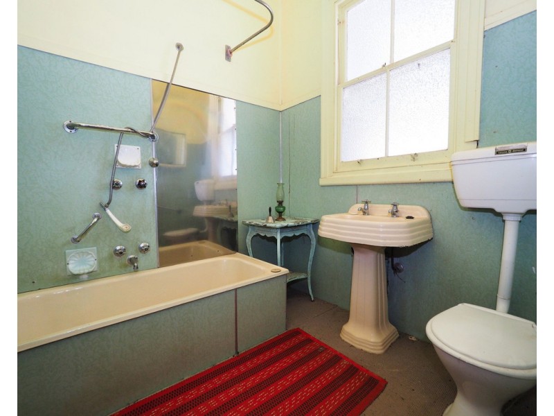 108 Main Street, Willaura VIC 3379