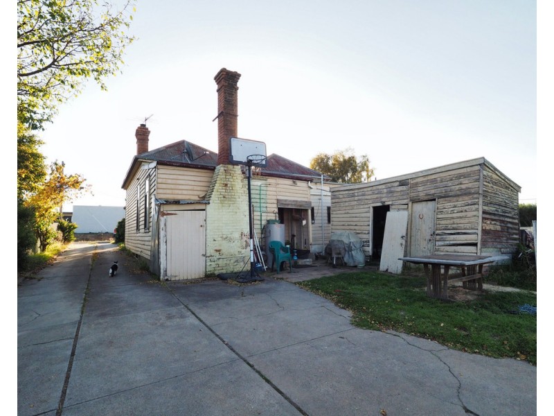 50 Albert Street, Ararat VIC 3377