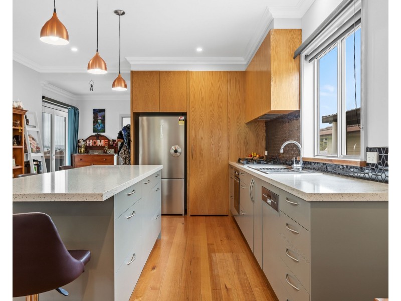 33 High Street West, Ararat VIC 3377