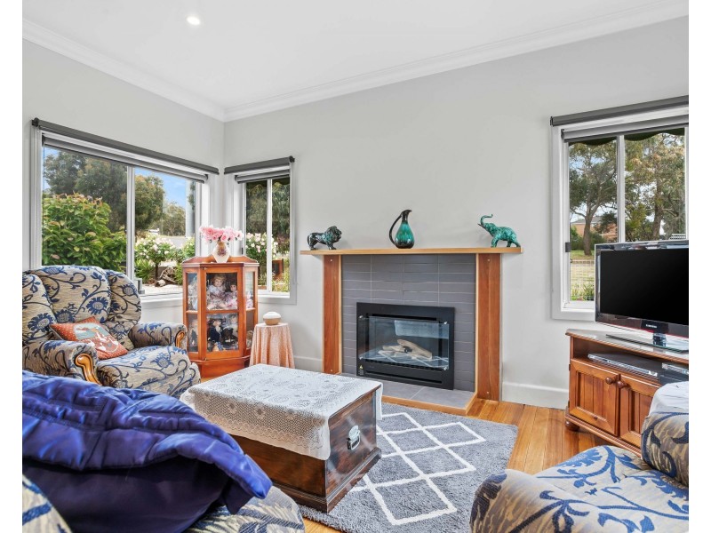 33 High Street West, Ararat VIC 3377