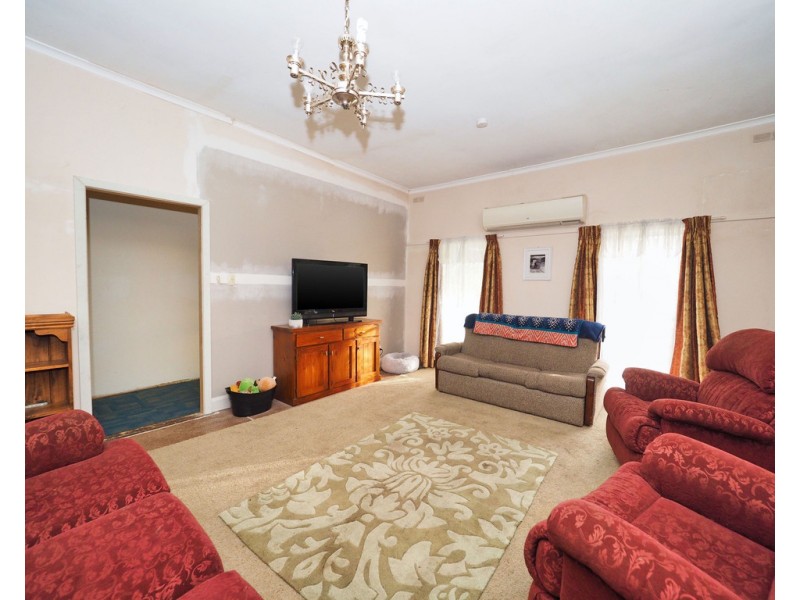 110 Campbell Street, Ararat VIC 3377
