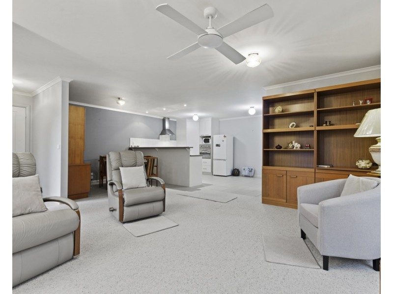 2/27 Basham Street, Ararat VIC 3377