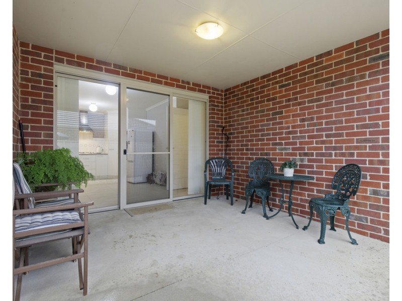 2/27 Basham Street, Ararat VIC 3377