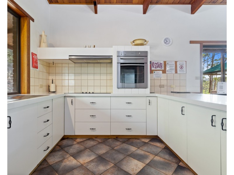 80-82 High Road, Halls Gap VIC 3381