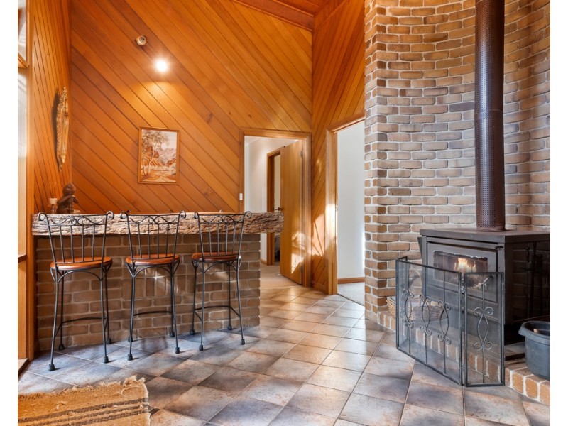 80-82 High Road, Halls Gap VIC 3381