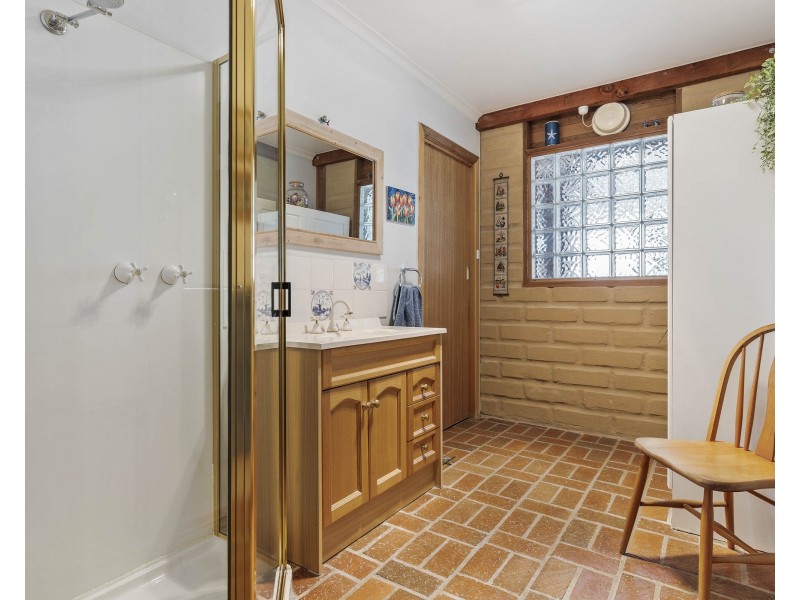 11 Thryptomene Court, Halls Gap VIC 3381